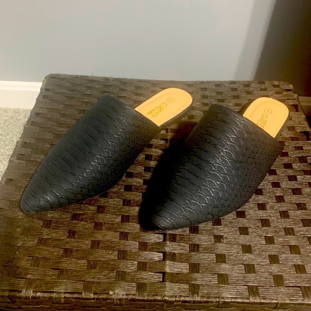Mata Trader Flats
